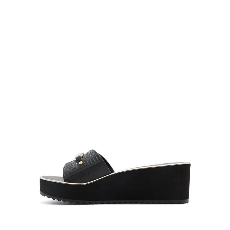 Beriana Beach Sandals - Black
