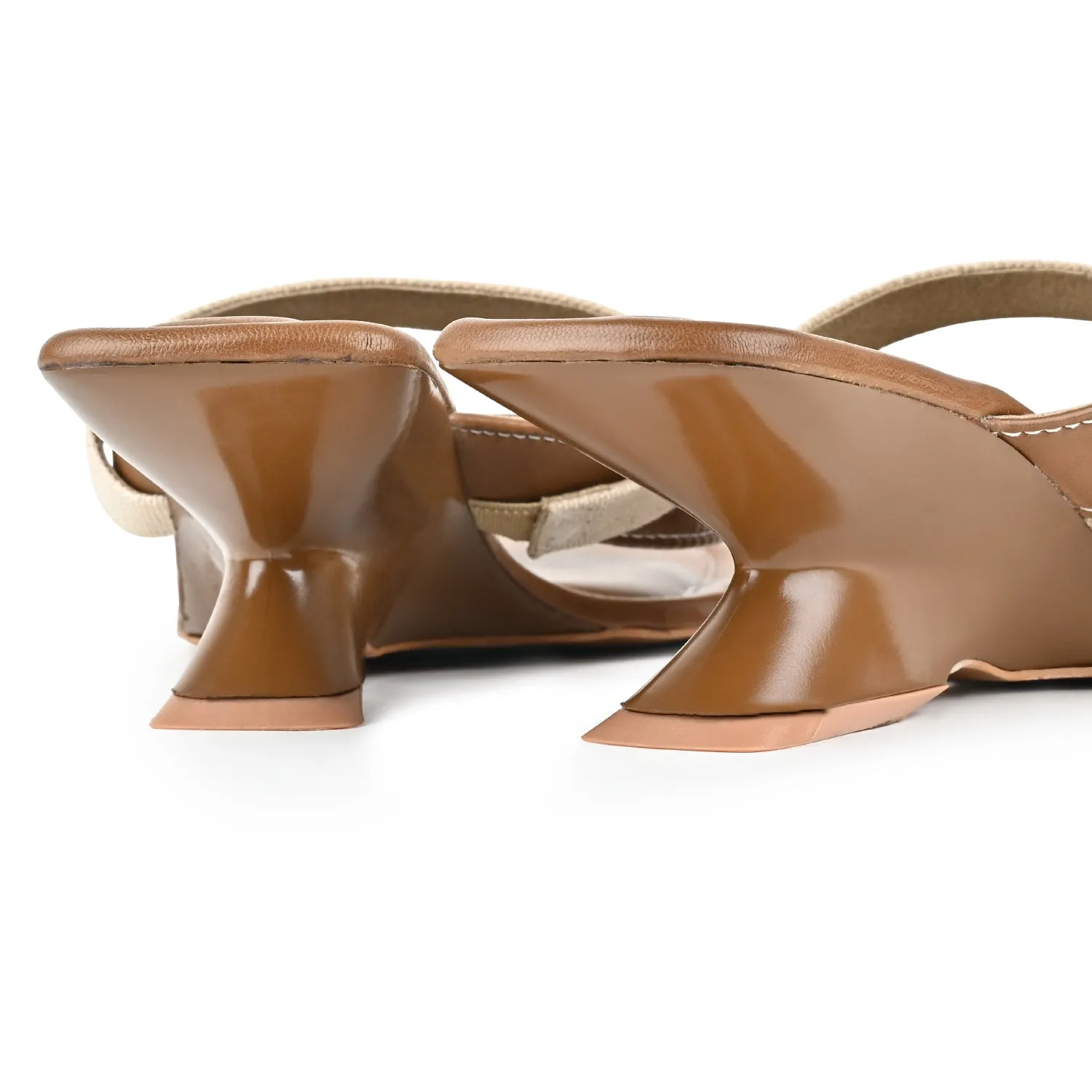 Bold & Basic - Neo Tan Wedge