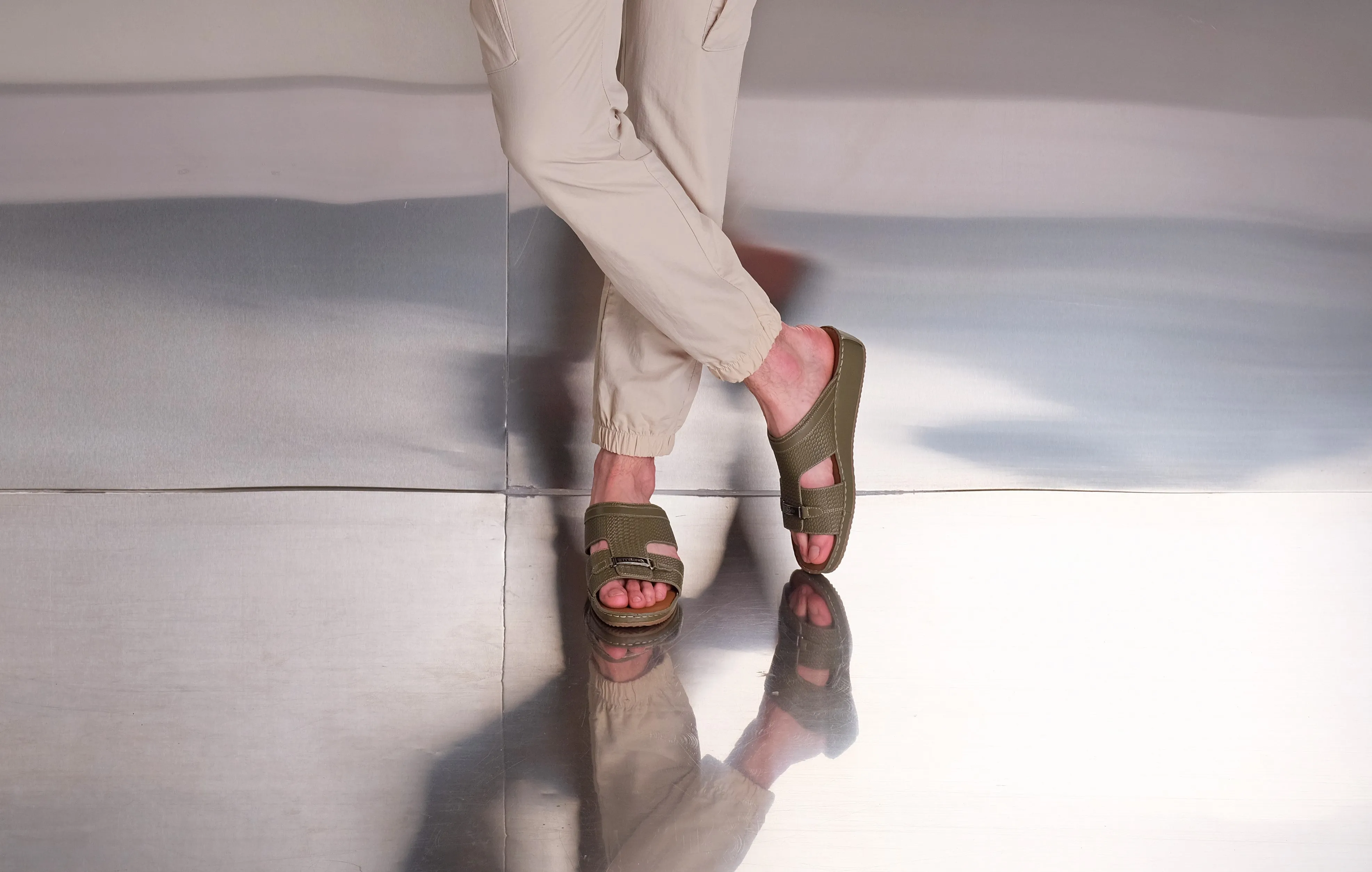 BRISTOW MENS SANDALS-KHAKI
