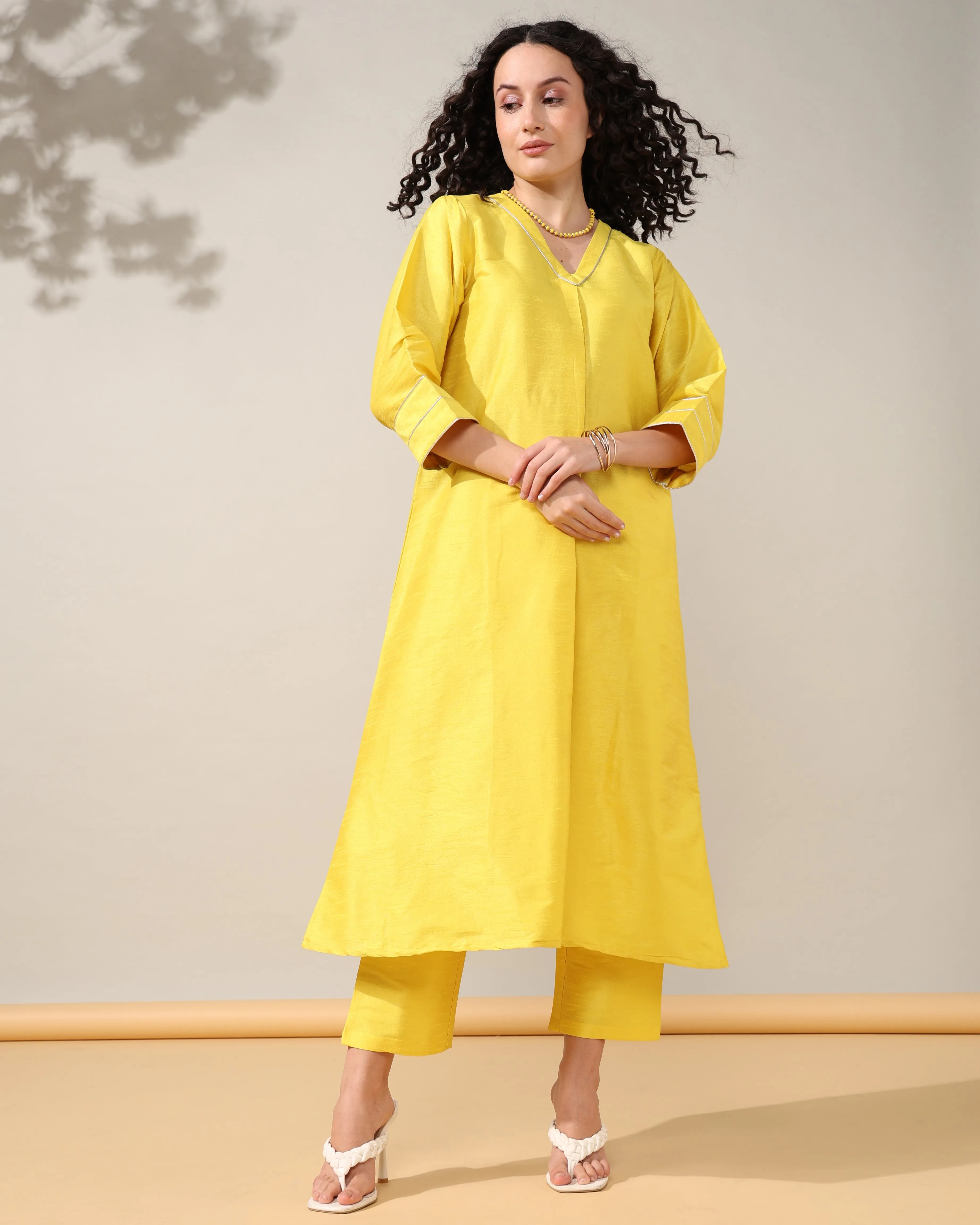 HOK ENSEMBLE - Yellow Dupion silk Suit set