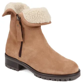 Lora Casual Leather Boots - LORA / 324 368