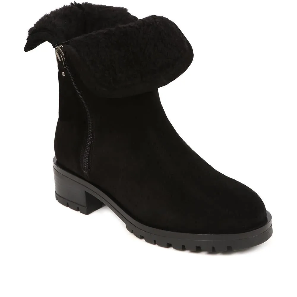 Lora Casual Leather Boots - LORA / 324 368